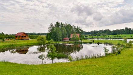 Domek letniskowy nad stawami Mazury (1)
