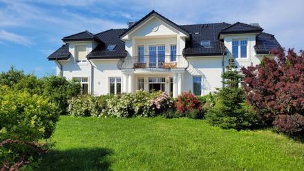 Dworek pod Akacją (1)