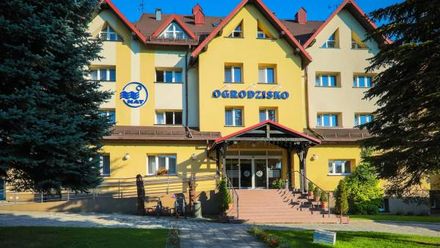 Hotel *** NAT (Ogrodzisko) (1)