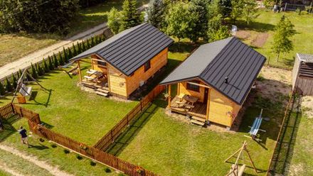 ZAKĄTEK NAD RZEKĄ (1)