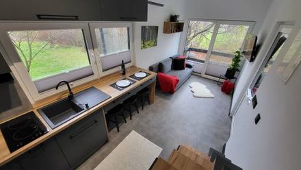 BLACK & WHITE HOUSES (1)