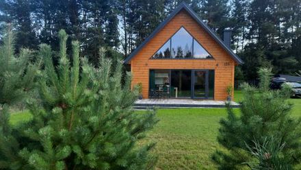 Domek przy lesie na Roztoczu (1)