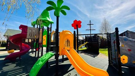 DOMKI NAD MORZEM DZIEDZIC (1)