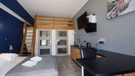 Plazowa 11-Pokoje Gościnne& Pub (1)