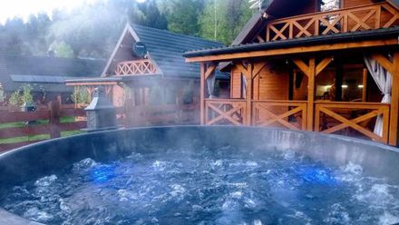 Łosiówka - Domki z Jacuzzi (1)