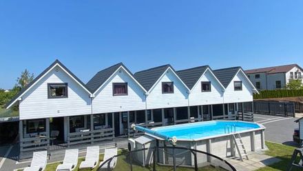 Domki Nadia z basenem (1)