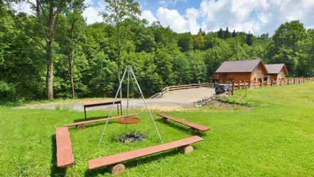 Zagroda nad Rzeką (1)