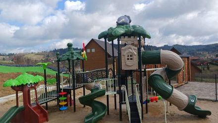 Motylowe Wzgórze Zawóz (1)