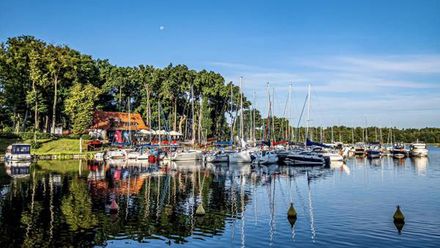 Hotelik Żeglarski Pod Omegą (1)