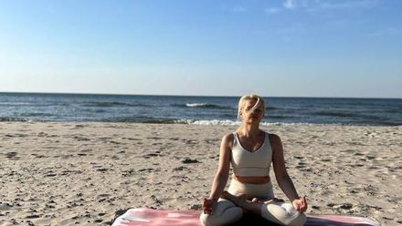 YOGA MARE HOLIDAY (1)