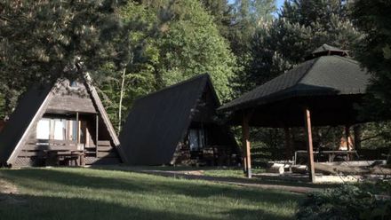 Domki letniskowe pod zamkiem (1)