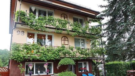 Chomiczówka - Dom wczasowy (1)