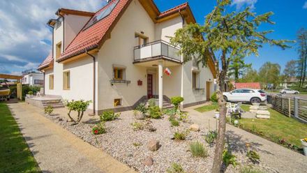 Pod Lasem - domki i pokoje gościnne (1)