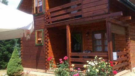 DOMEK RODZINNY NAD JEZIOREM BIAŁYM (1)