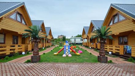 Domki Letniskowe Paradise (1)