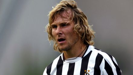 QUIZ: Rozpoznajesz byłe gwiazdy futbolu? Udowodnij!