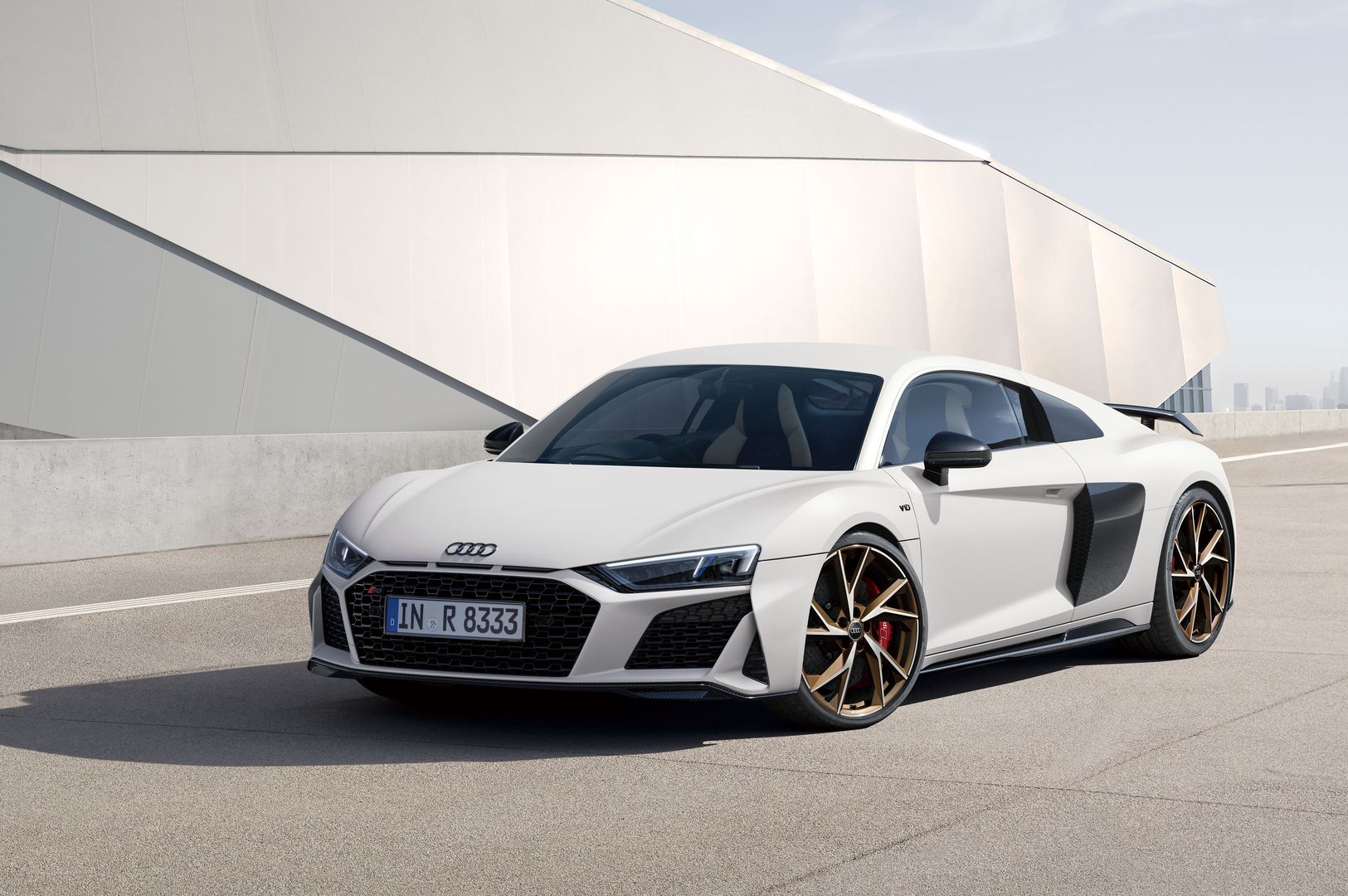 Audi R8 takes a final bow with an exclusive Japanese edition. Only