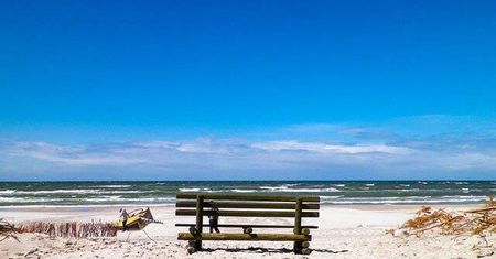 Plaża Ulinia - dzika plaża nad Bałtykiem. Odpocznij bez tłumów