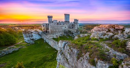 TOP 5 zamków w Polsce na wakacje 2026: duchy, oblężenia i turnieje rycerskie