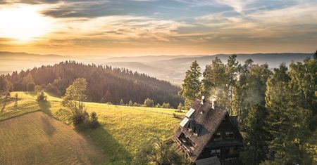 Maciejowa i schronisko PTTK - kultowe miejsce w Gorcach. Jak zdobyć ten szczyt?