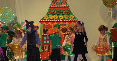 Rodzinny Dziedziniec Nadzwyczajności - warsztaty familijne