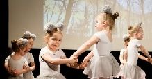Zajęcia teatralno-taneczne dla najmłodszych