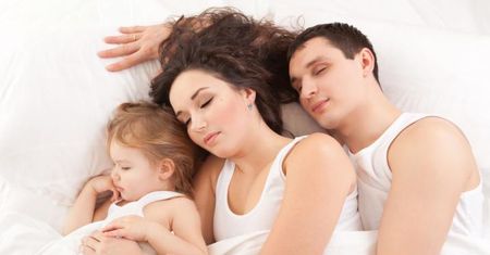 Spanie z dzieckiem, czyli co-sleeping w praktyce