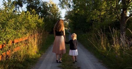 Wychowanie bez kar i nagród – jak to możliwe?