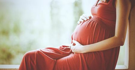 Poród naturalny vs. cesarskie cięcie: wady i zalety obu rozwiązań