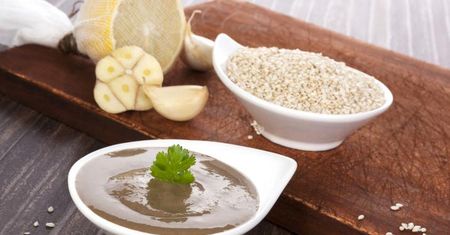 Pasta tahini – czyli przepis na skuteczne źródło wapnia