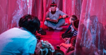 Niedzielne familijne spotkanie w teatrze