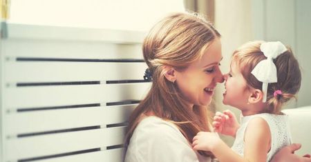 Dzieci uczą się przez modelowanie