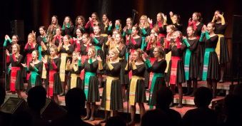 "Skowronki z przytupem" - koncert karnawałowy chóru dziecięcego