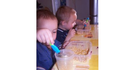 Motoryka mała - ćwiczenia usprawniające metodą Montessori