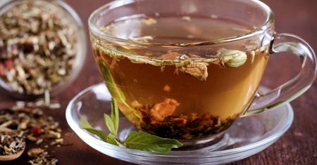 Zioła na pamięć i koncentrację – 10 naturalnych sprzymierzeńców mózgu