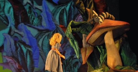 Alicja w Kraine Czarów w Teatrze Lalek Arlekin