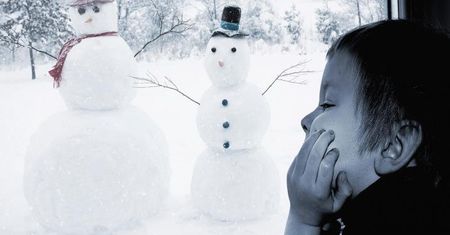 Jakie zabawy zimowe na świeżym powietrzu są najlepsze dla dzieci?
