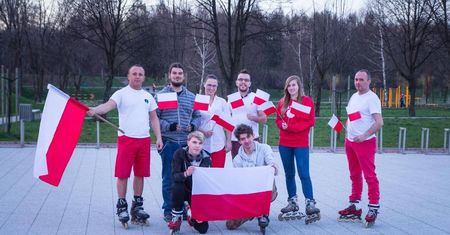 Przejazd na rolkach w Święto Flagi