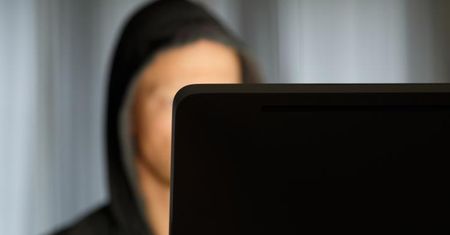 Bezpieczeństwo w Internecie: czy wiesz, co grozi Twojemu dziecku?