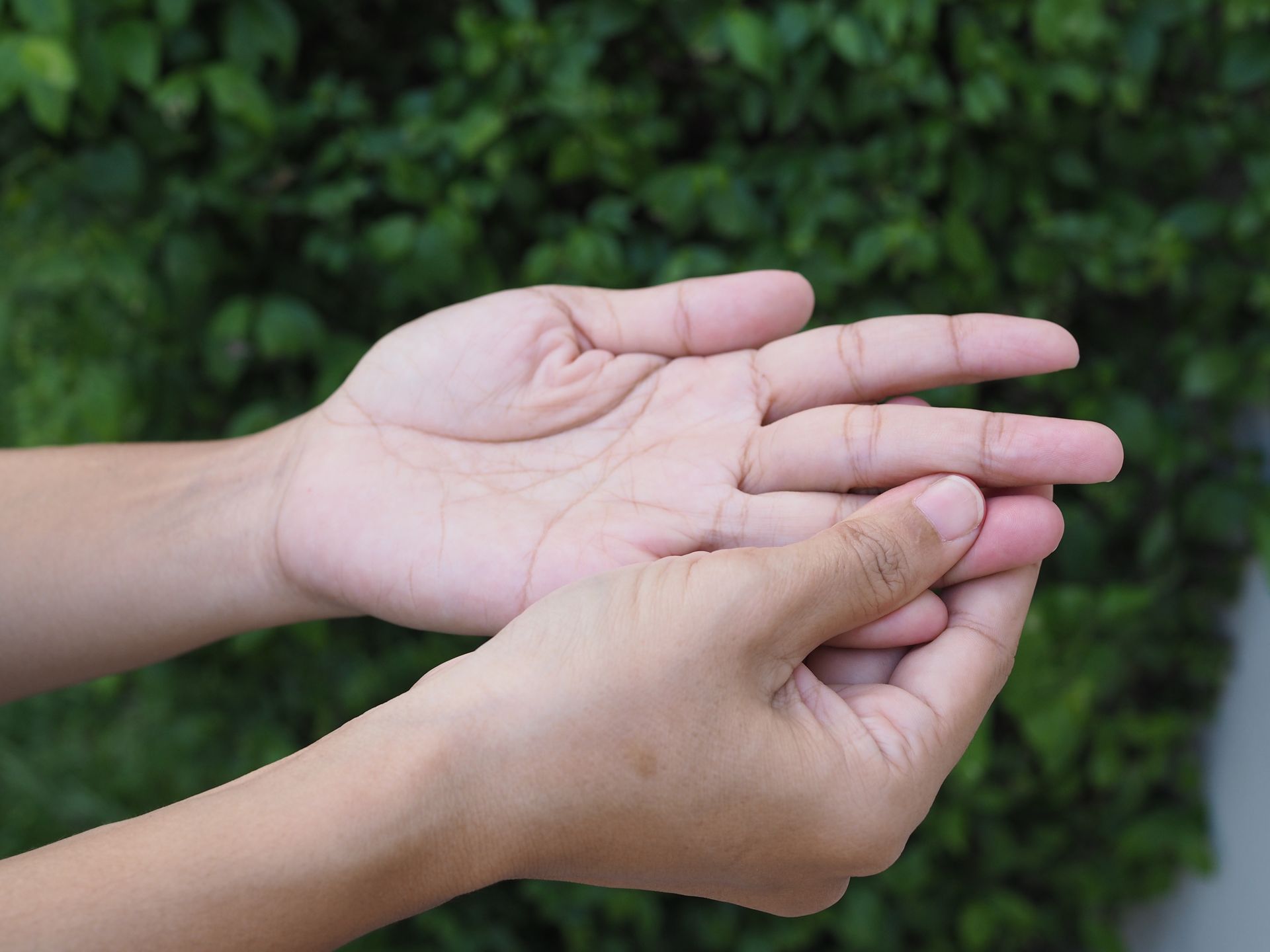 Decode your body's health signals smarter diet choices for hair loss, dry skin and more