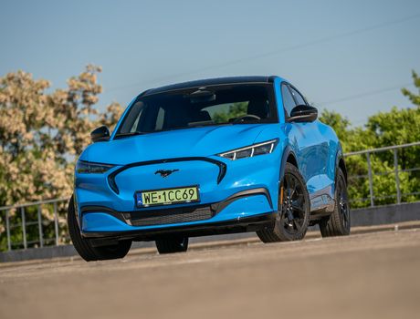 Elektryczny Ford Mustang mach e 2024