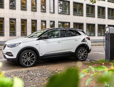 Opel Grand X Hybrid- hybryda plug in