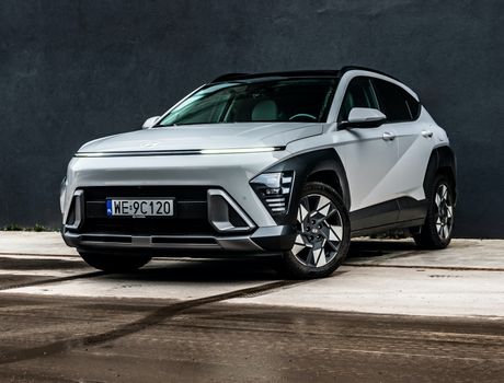 Hyundai Kona 2024 1.6 T-GDI 4WD Platinum