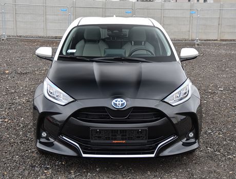 Toyota Yaris 2021 samochód roku