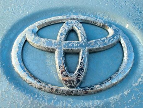 marka roku 2020 - toyota najlepiej sprzedaje samochody