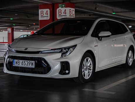 Suzuki Swace