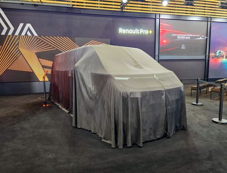 Renaul Trafic E TEch 2025 solutrans 2025