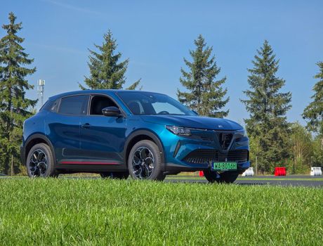 Alfa Romeo Junior Elettrica