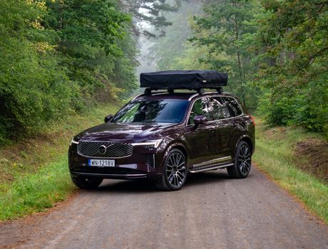 Volvo XC90 B5 lifting