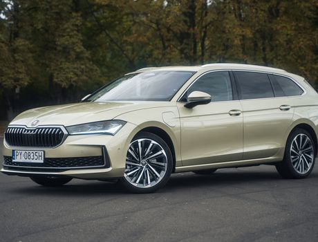 Skoda Superb Combi PHEV